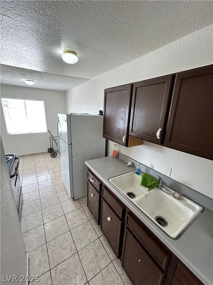 900 H St #716 - Photo 6 of 6