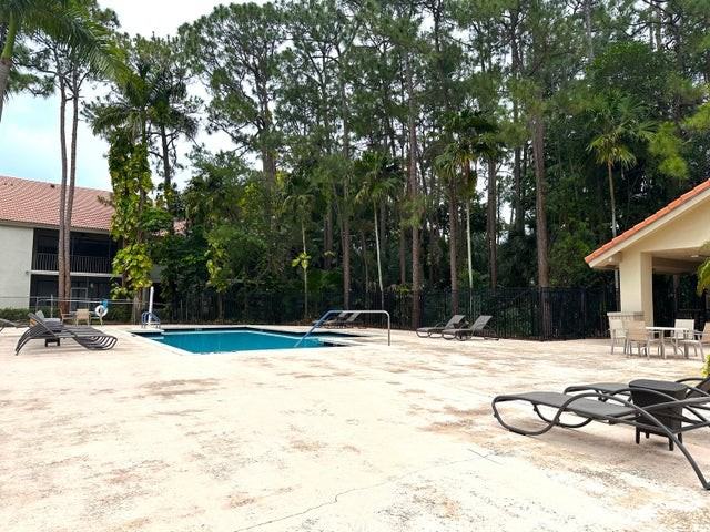 5590 Coach House Circle #A - Photo 3 of 8