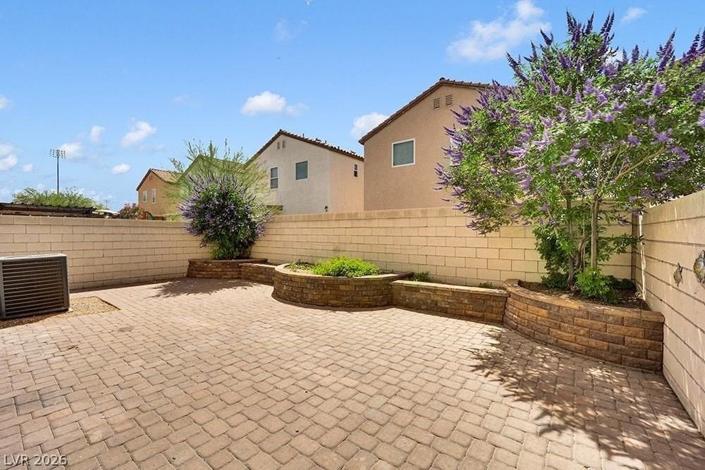5675 Diamond Palm Ct - Photo 4 of 18