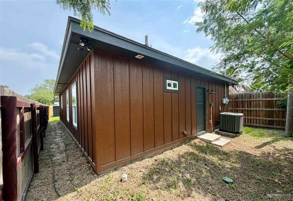 808 E Evans Ave - Photo 6 of 19