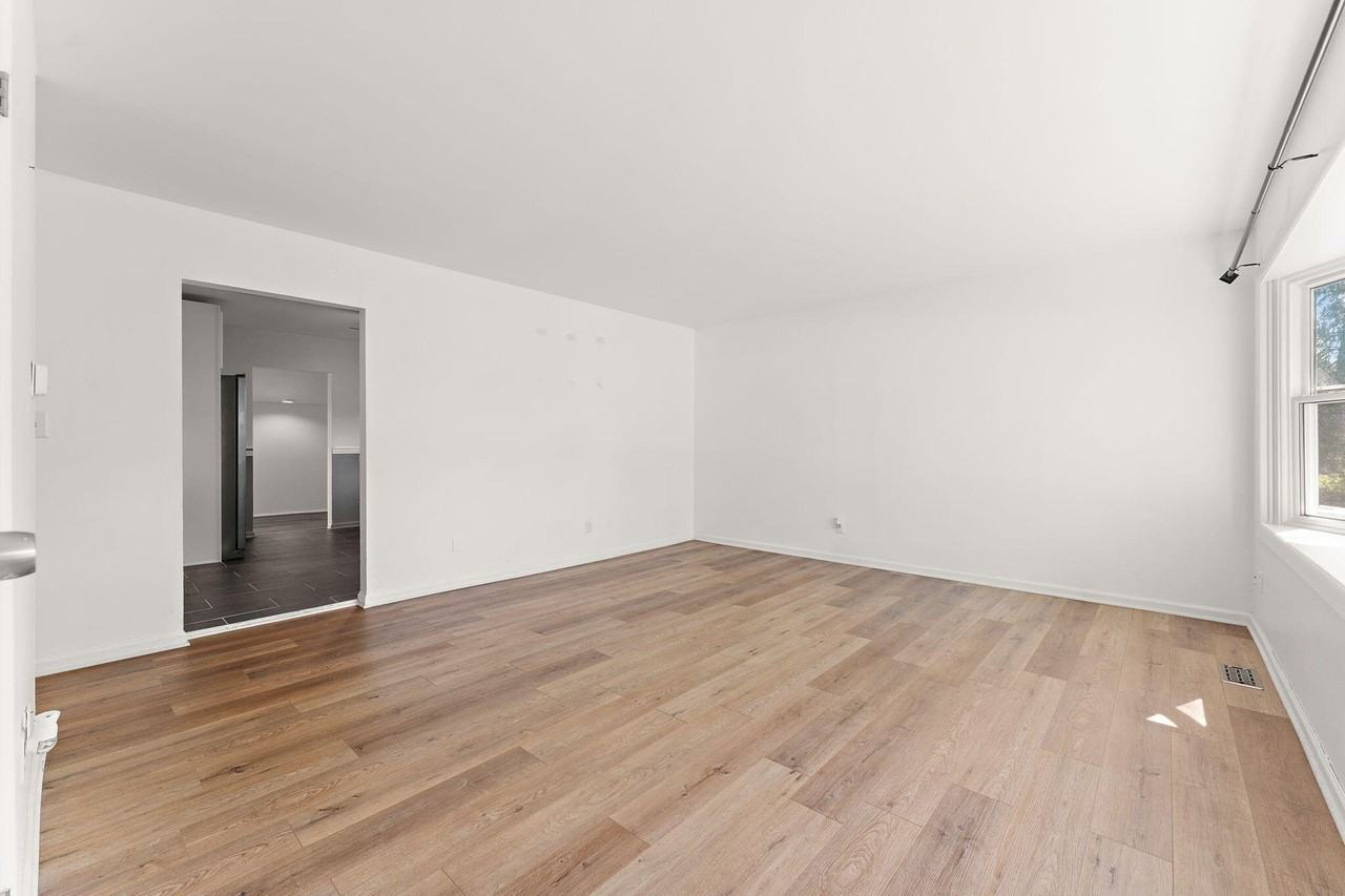 2201 Ade Ave - Photo 3 of 20