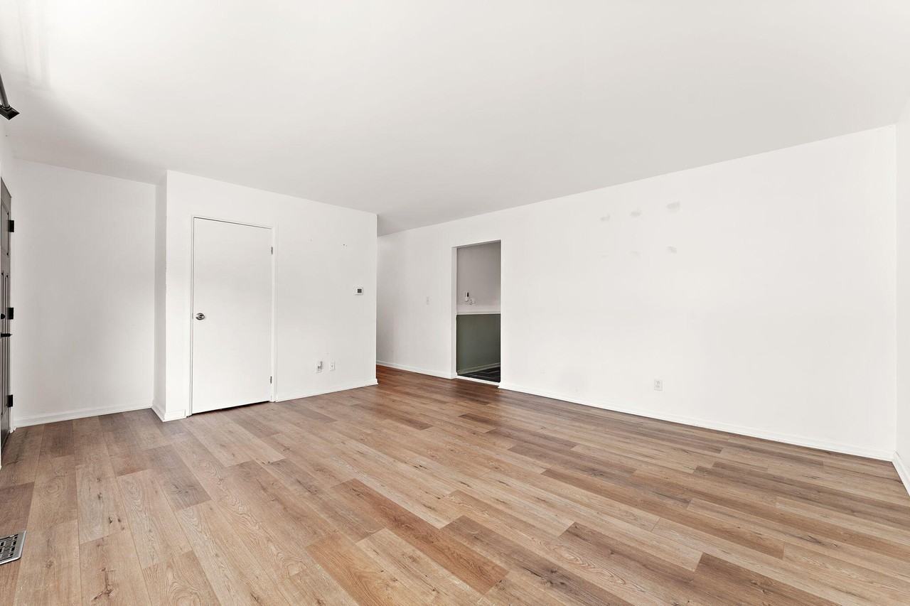 2201 Ade Ave - Photo 4 of 20