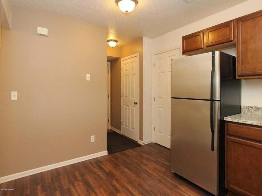4057 Rivertown Ln Sw - Photo 5 of 18