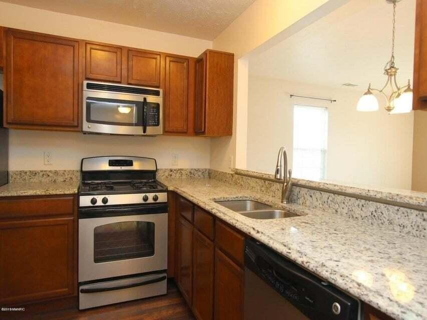 4057 Rivertown Ln Sw - Photo 7 of 18