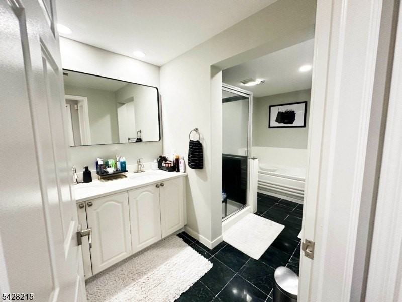 406 Jefferson Ct #PH6 - Photo 4 of 14