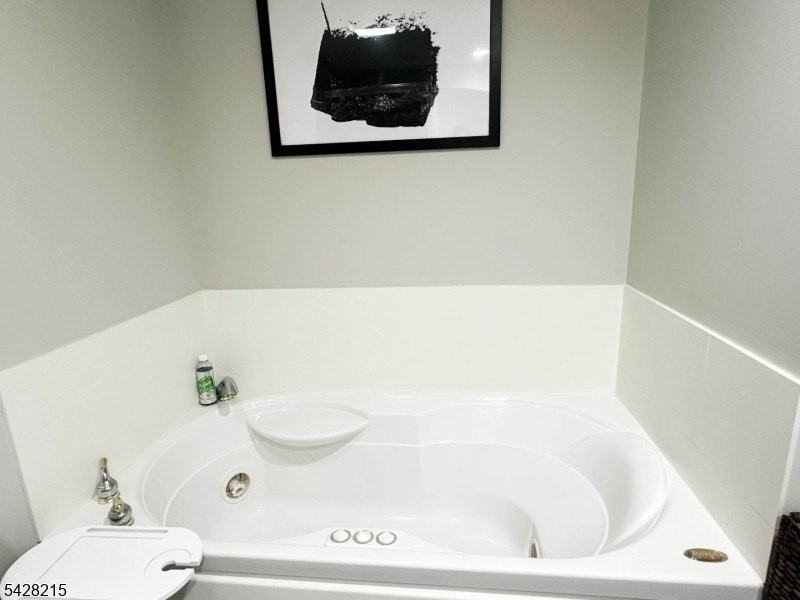 406 Jefferson Ct #PH6 - Photo 5 of 14