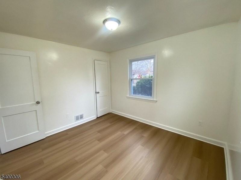 1598 Front St - Photo 6 of 11