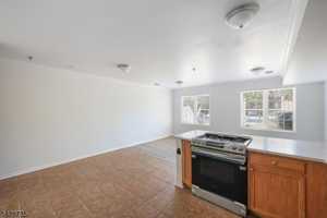 featured image of 566 Pennsylvania Ave Apt E2 #E2