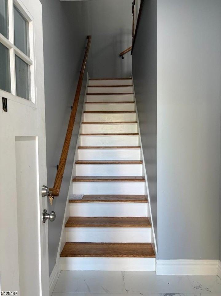 84 Andrew St #2 - Photo 3 of 12