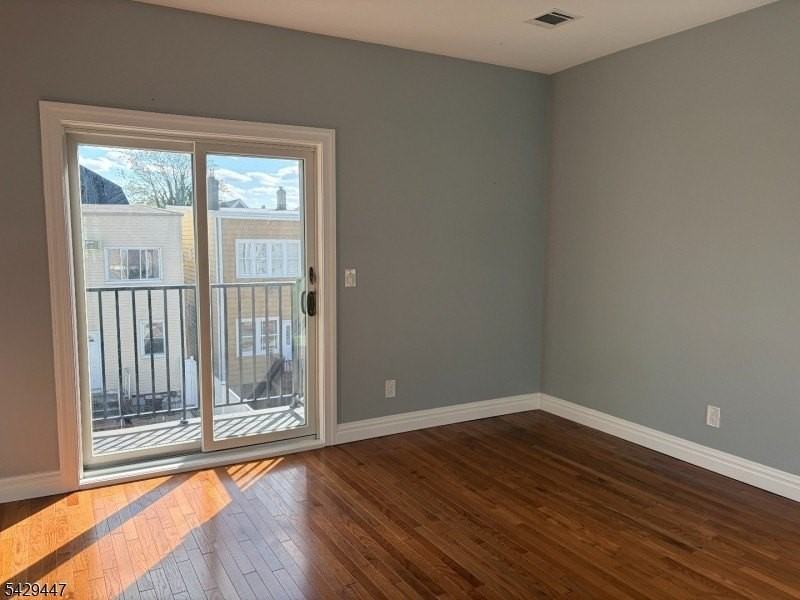 84 Andrew St #2 - Photo 7 of 12