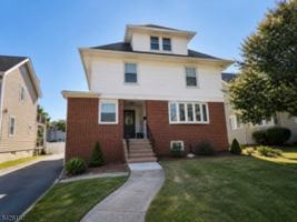 featured image of 211 Walnut