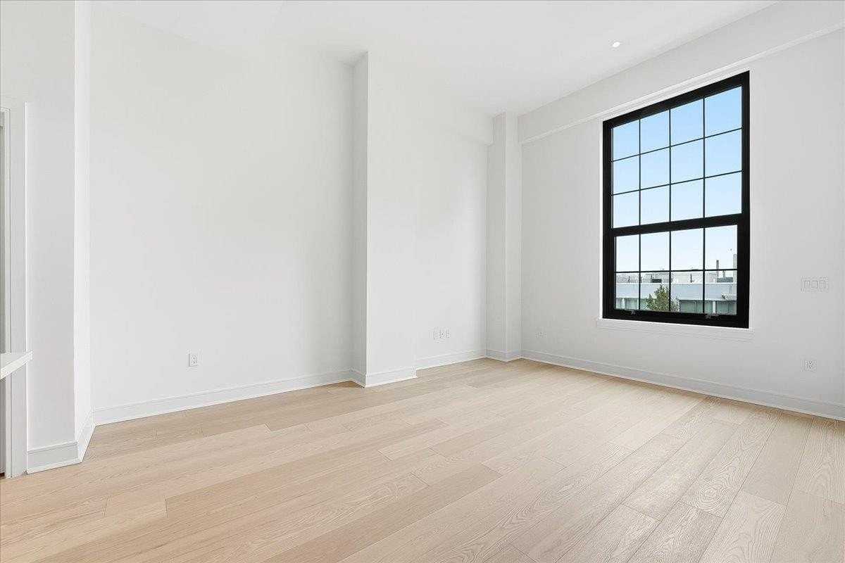 38 Jackson St #515 - Photo 2 of 32