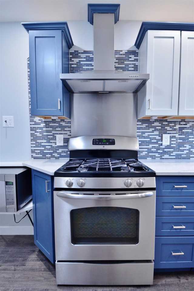 513 Avenue A - Photo 6 of 30