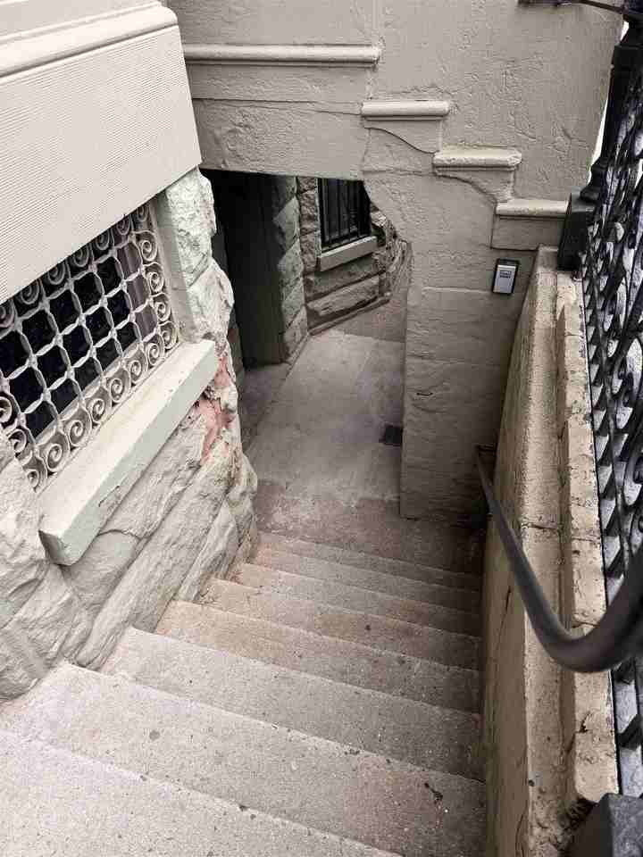 811 Washington St #BS - Photo 2 of 18