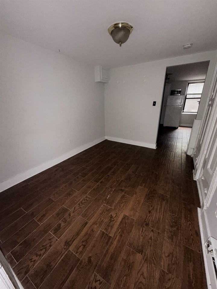811 Washington St #BS - Photo 7 of 18