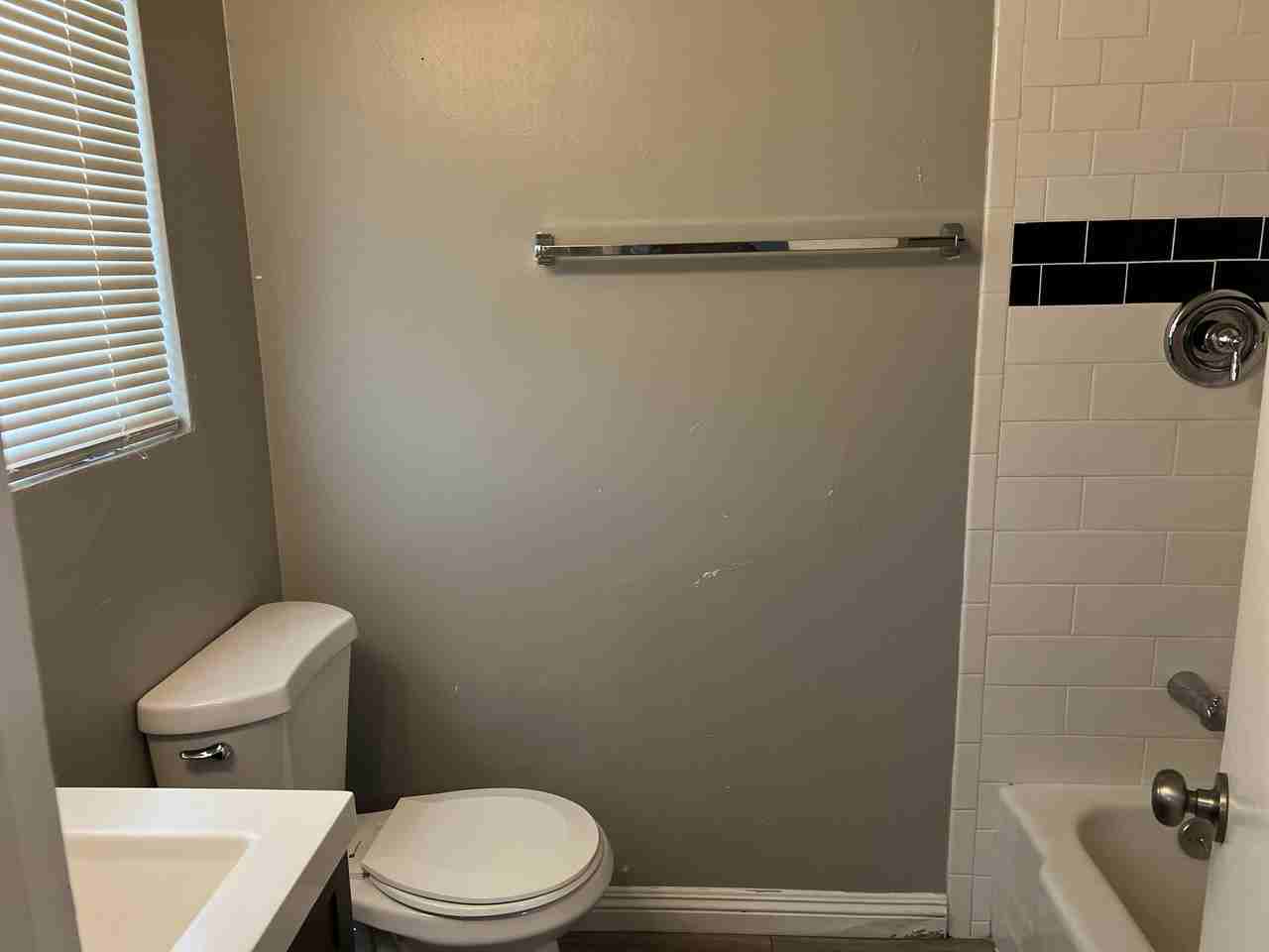 2018 19th Street - Photo 7 of 8