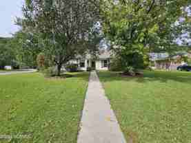 218 Foxwood Ct - Photo 1 of 1