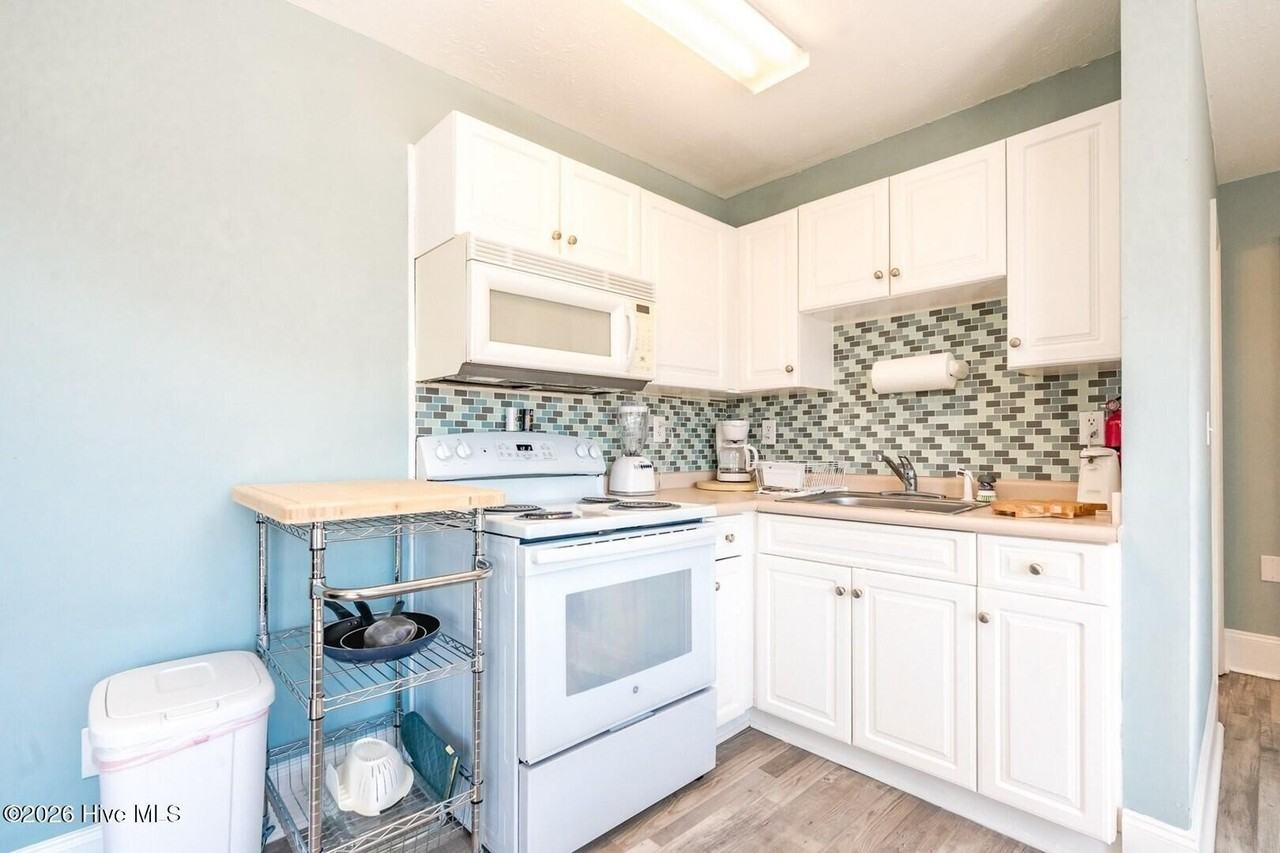 1507 N New River Dr #216 - Photo 6 of 30