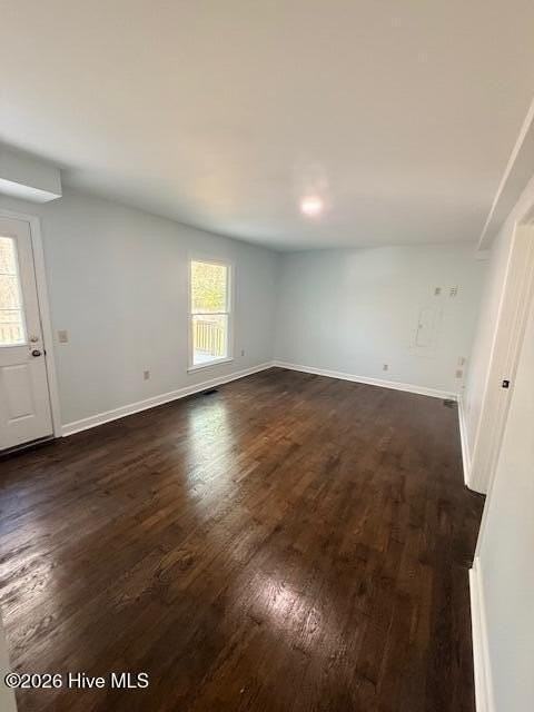 309 Country Club Ln - Photo 7 of 19