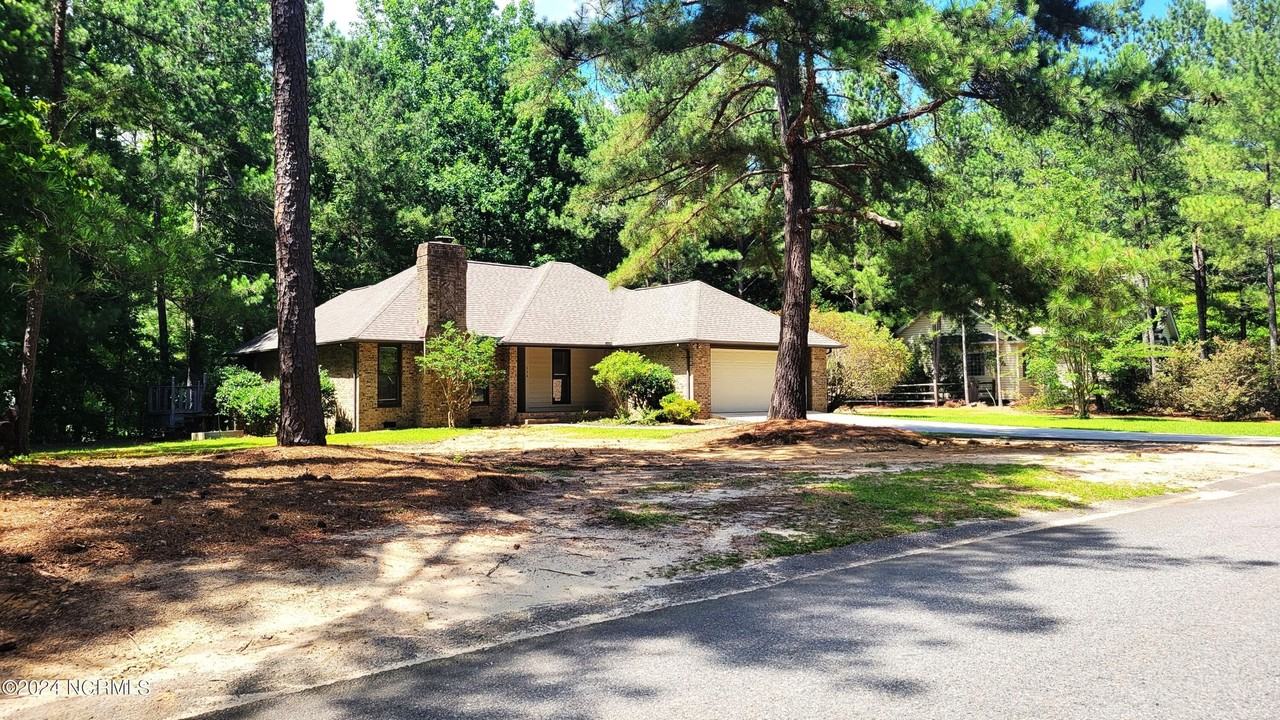 356 Broadmeade Dr - Photo 2 of 50