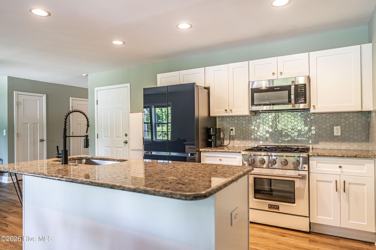 268 N Hale St - Photo 7 of 29