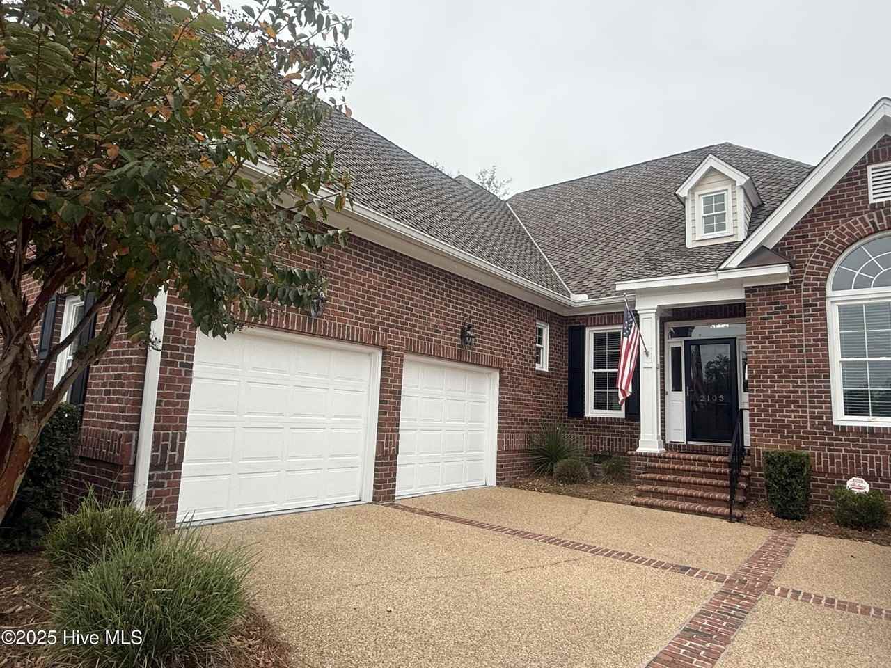 2105 Lytham Ct - Photo 2 of 31