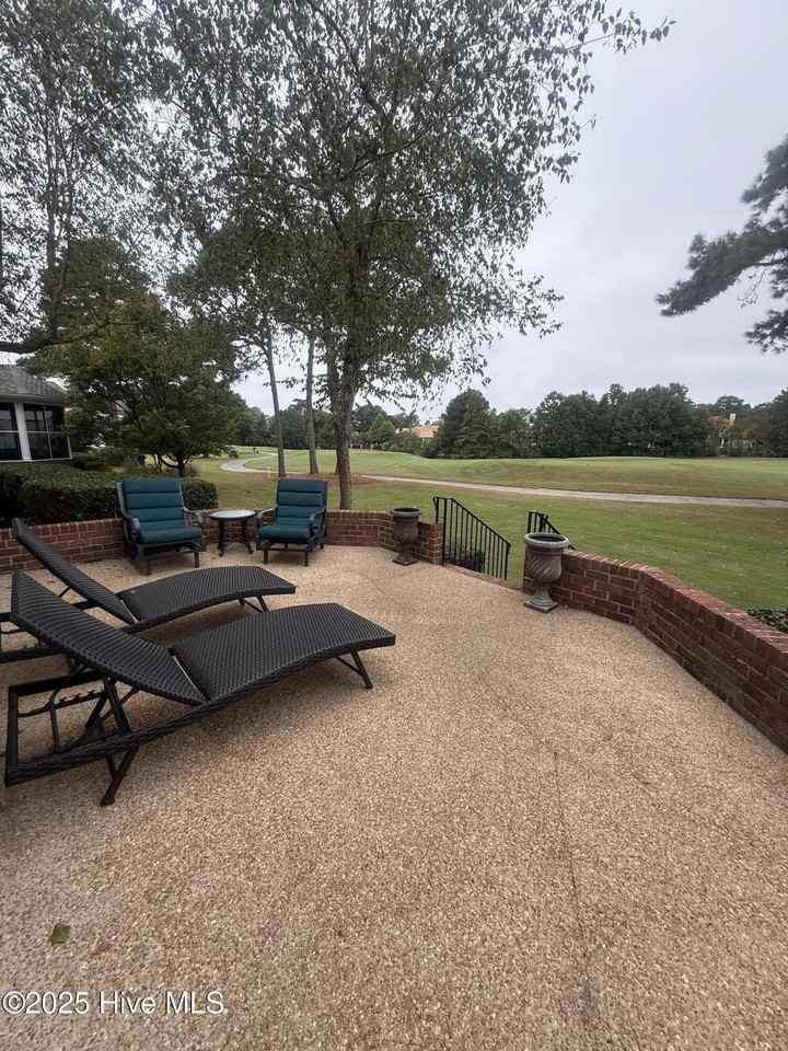 2105 Lytham Ct - Photo 4 of 31