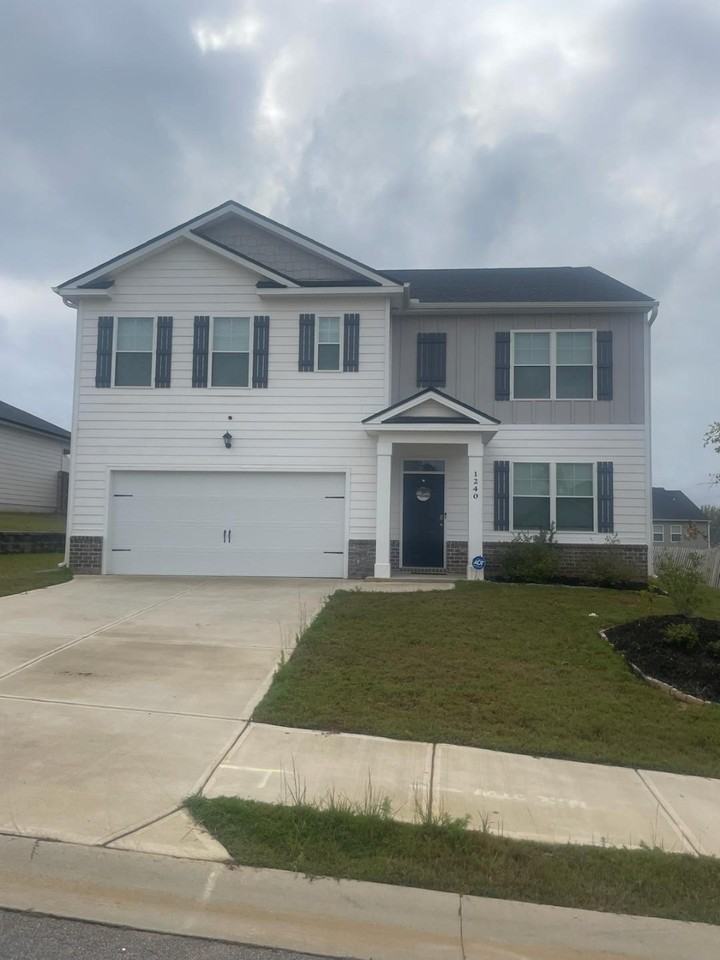 1240 Sambar Cir