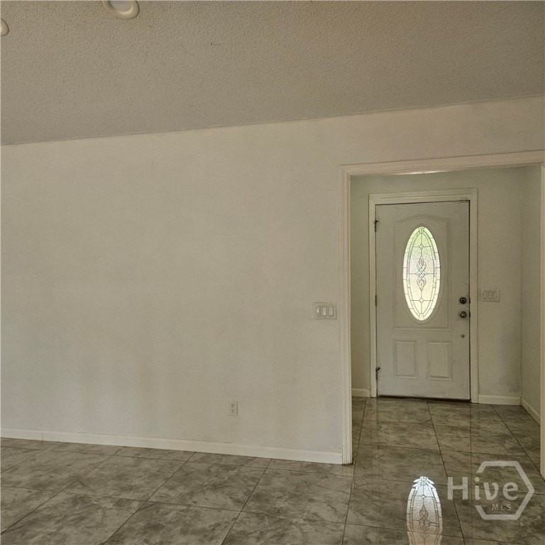 711 Plantation Dr - Photo 5 of 28