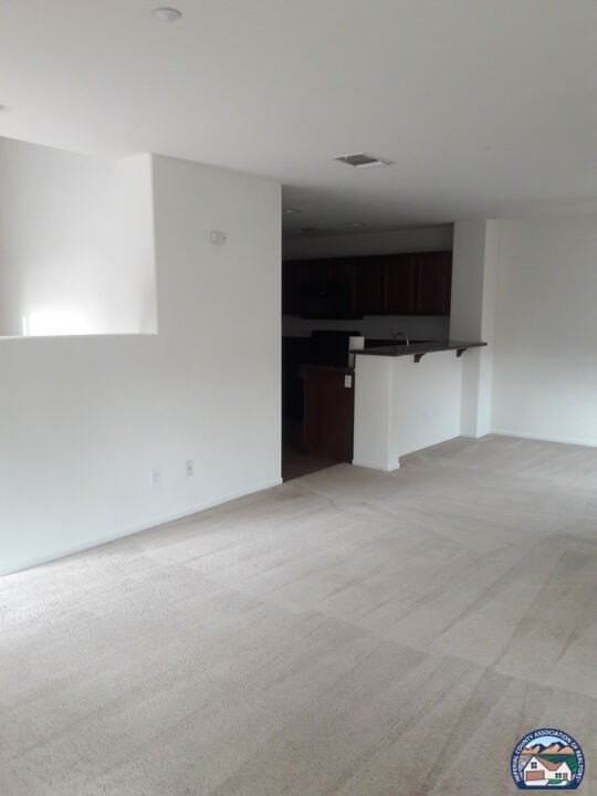 642 W Brewer Rd - Photo 3 of 15