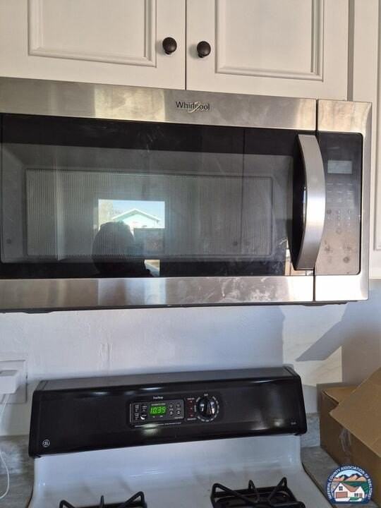 874 W Pico Ave - Photo 4 of 9