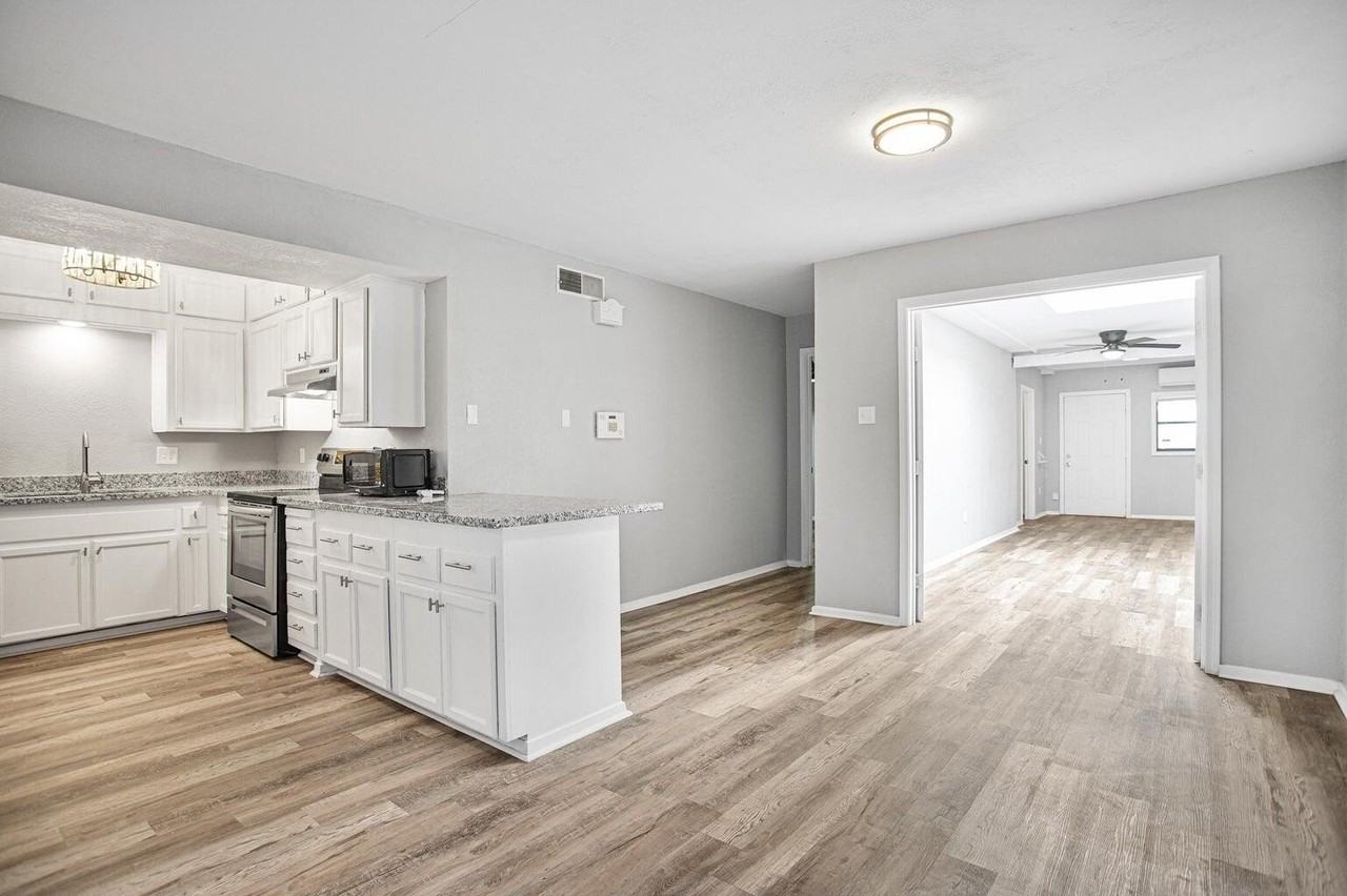 5019 27th St - Photo 5 of 22