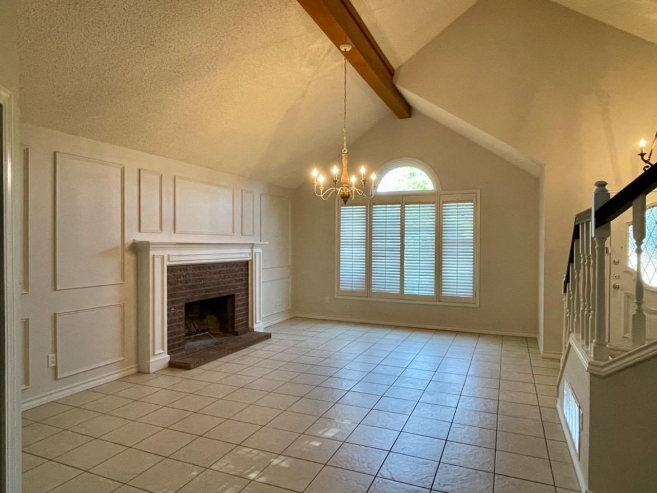 7616 Utica Ave - Photo 3 of 34