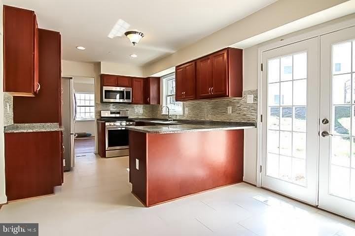 13145 Melville Ln - Photo 2 of 7