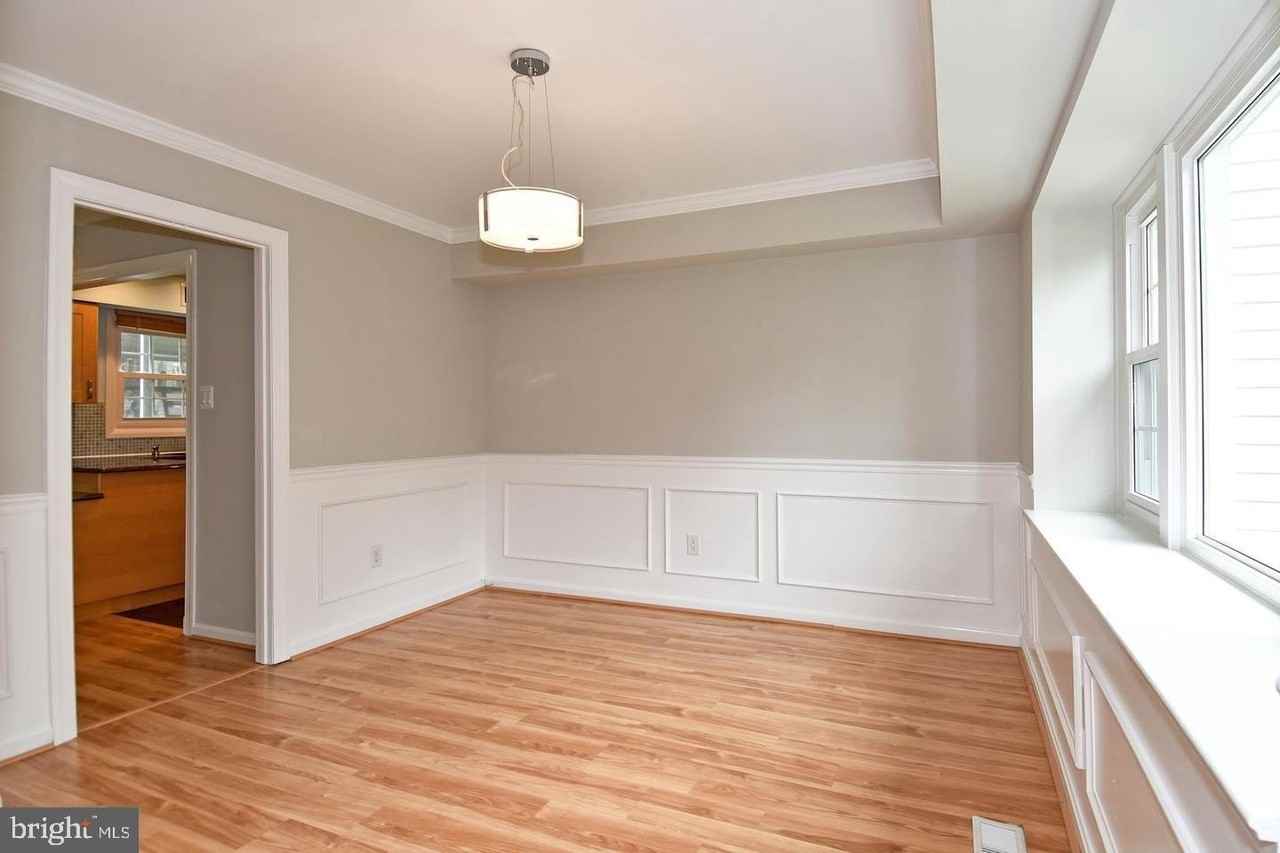4324 Moylan Ln - Photo 3 of 17