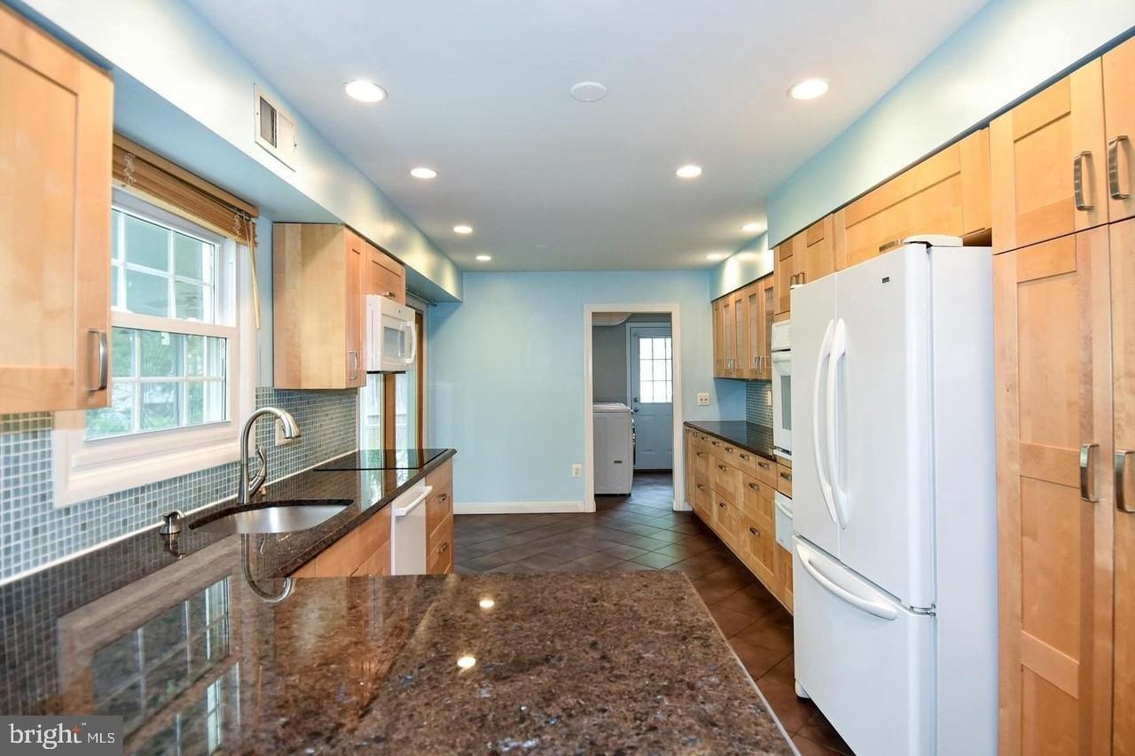 4324 Moylan Ln - Photo 6 of 17