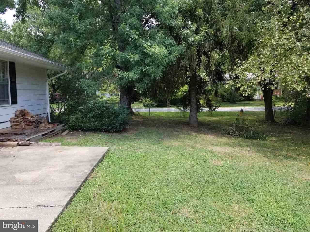 241 N Randolph Rd - Photo 5 of 19