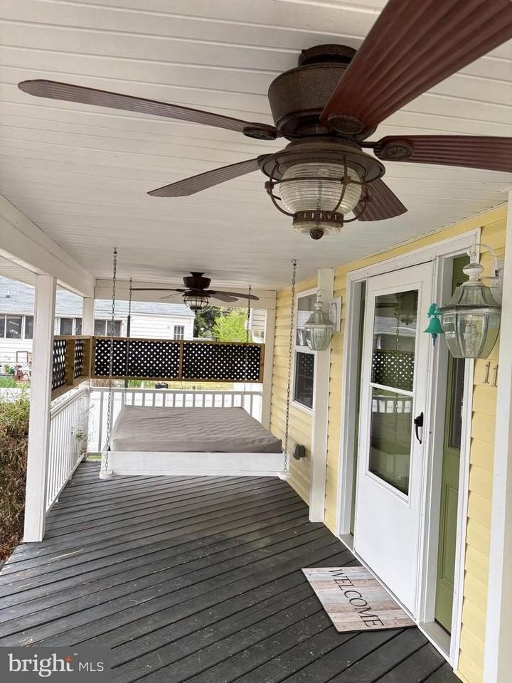 115 Nelson St - Photo 2 of 21