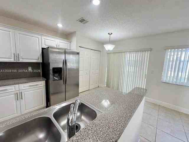 833 Nw 208th Ter #833 - Photo 3 of 15
