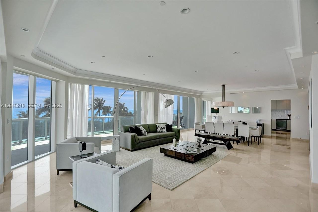 10101 Collins Ave #4E