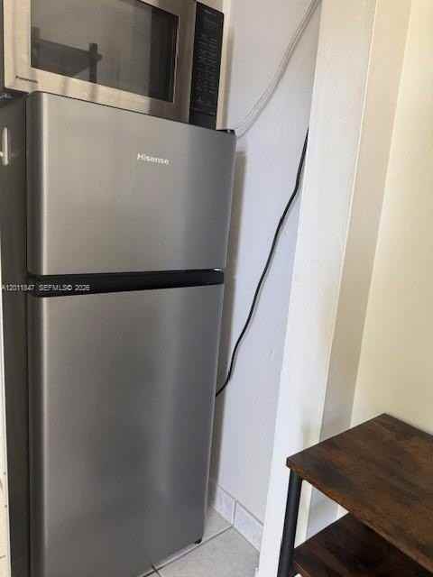 1617 Nw 8th St #B - Photo 7 of 11