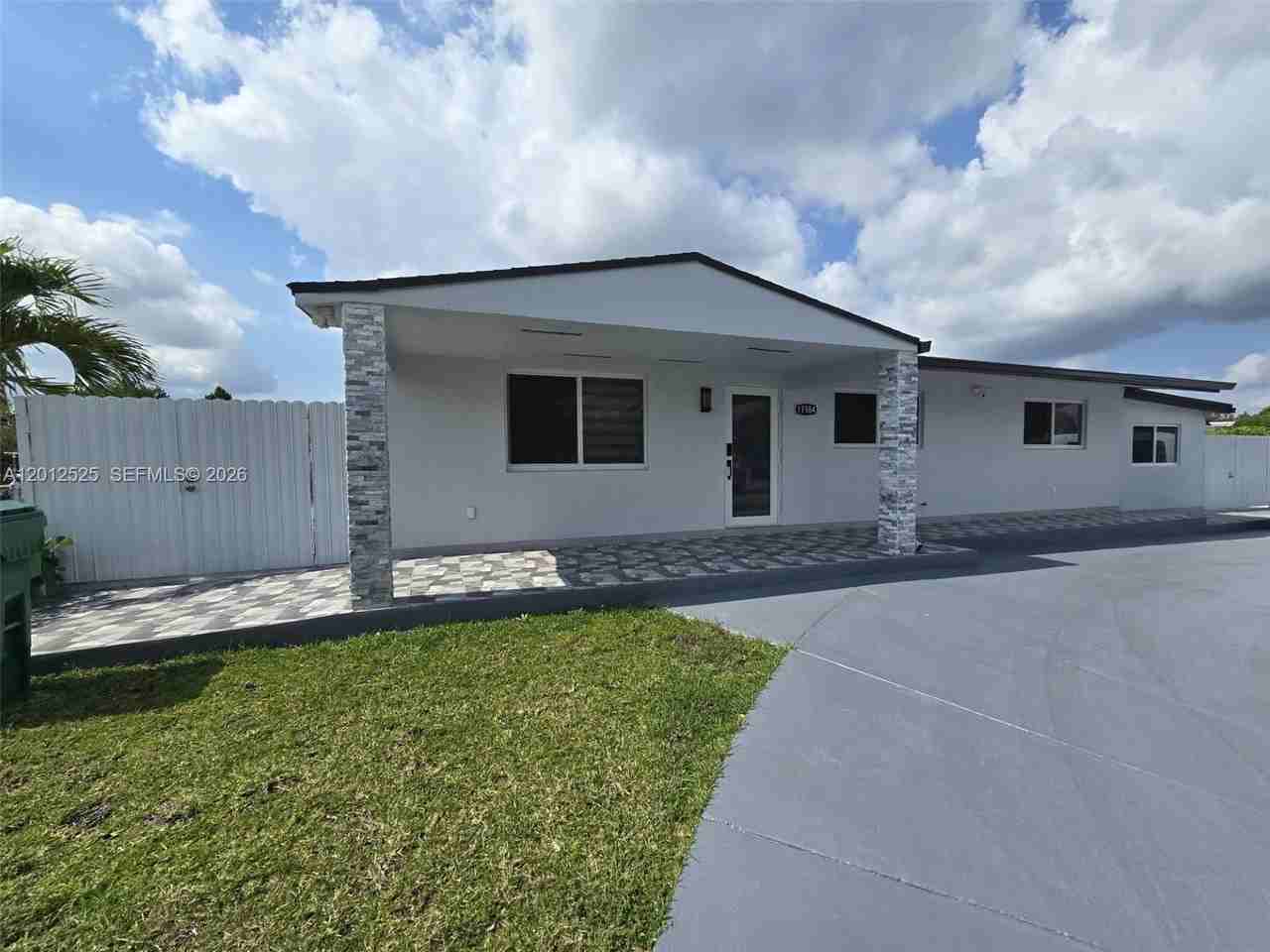 11984 Sw 195th St #0 - Photo 2 of 31