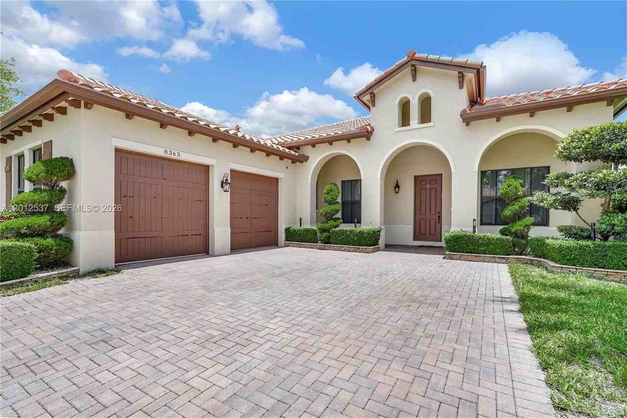 8363 Nw 26th Ct - Photo 3 of 34