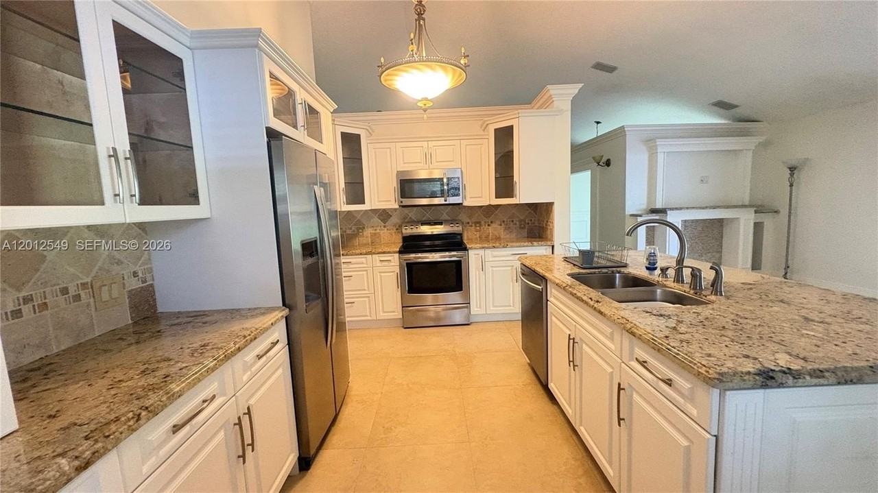 759 Nw 161st Ave #0 - Photo 5 of 26