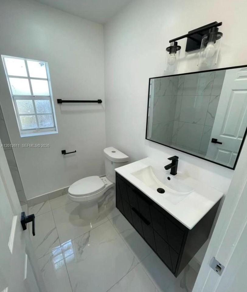 3161 Nw 31st St #3161 - Photo 3 of 8
