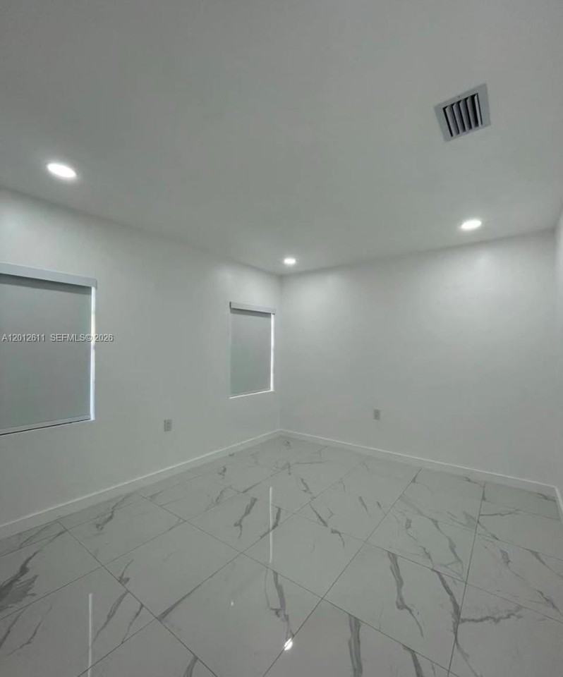 3161 Nw 31st St #3161 - Photo 5 of 8