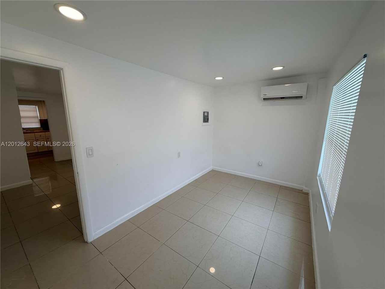548 Nw 30th St #2 - Photo 2 of 12