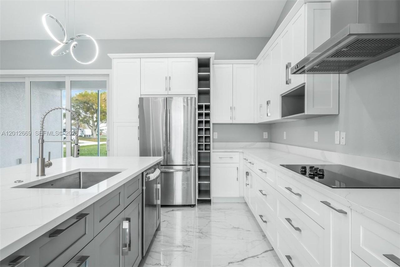 1025 Greenway Ter #1025 - Photo 5 of 33