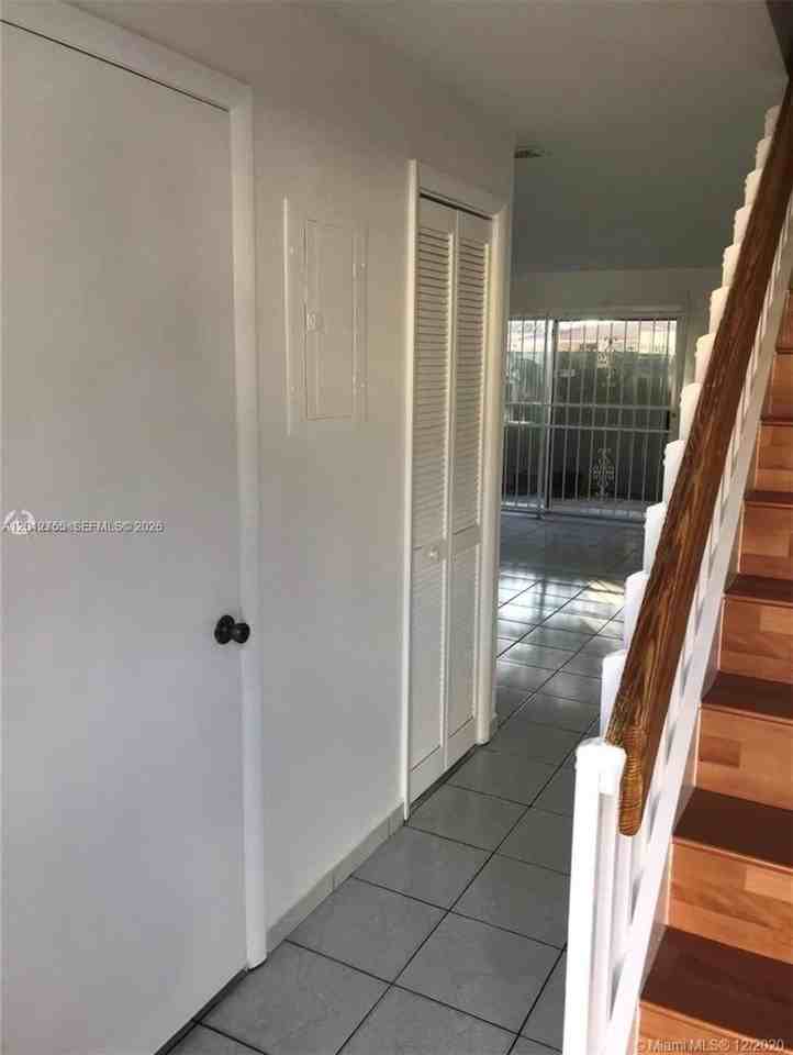 6690 Sw 12th St #4-6690 - Photo 2 of 17