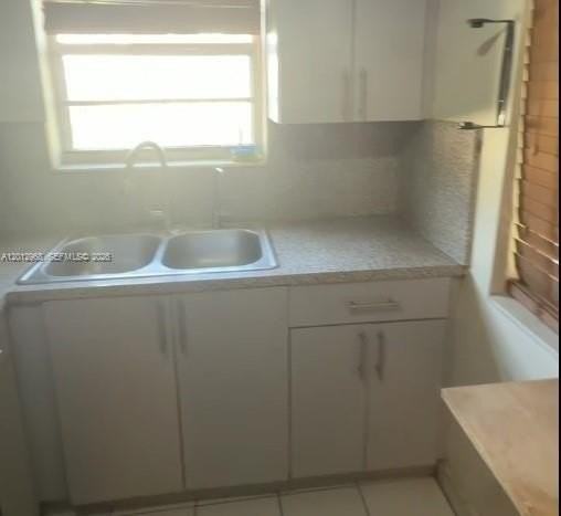 2735 Nw 28th St #2735 - Photo 5 of 7